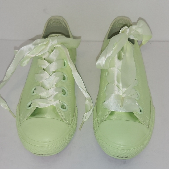 Converse Light Green Sneakers - Picture 3 of 12